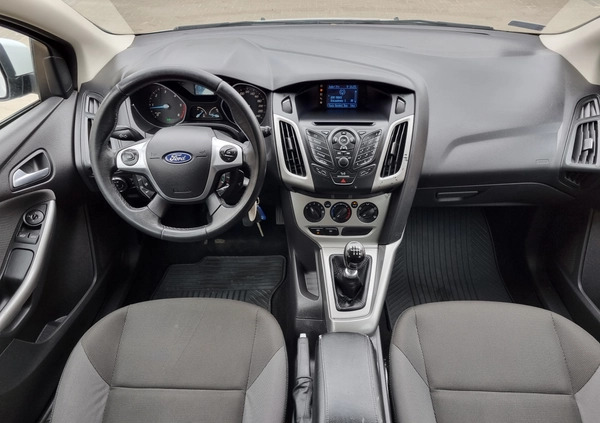 Ford Focus cena 15000 przebieg: 300000, rok produkcji 2012 z Poznań małe 407